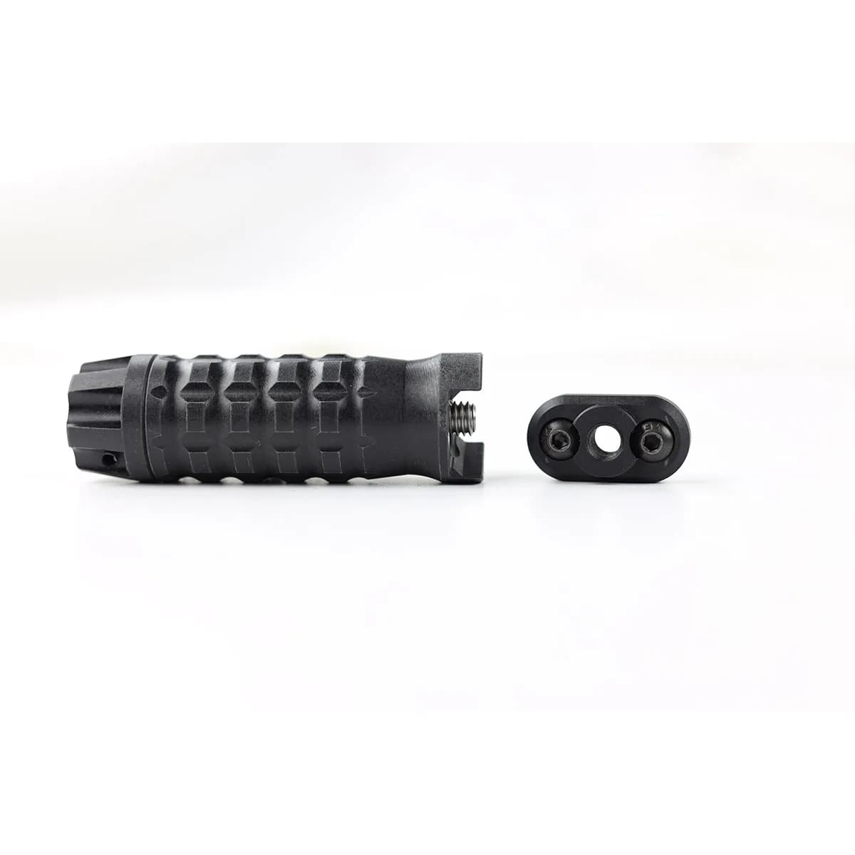 Vertical Grip M-LOK Grenade Medium Polymer Black - photo 2