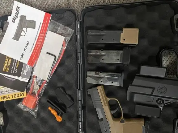 Sig Sauer P365 Lipsey’s Exclusive Value Pack