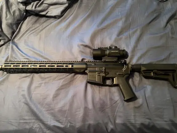 Aero 16" m4e1 full rifle w/ 5x PA scope