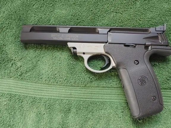 Smith&Wesson 22lr Target Pistol