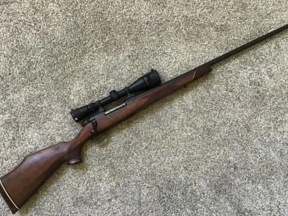 Weatherby Mark V 300 WBY with Leupold scope NEW
