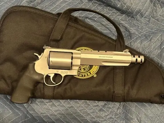 S&W 500 magnum Lew Horton PC Hunter