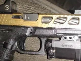 Glock 19