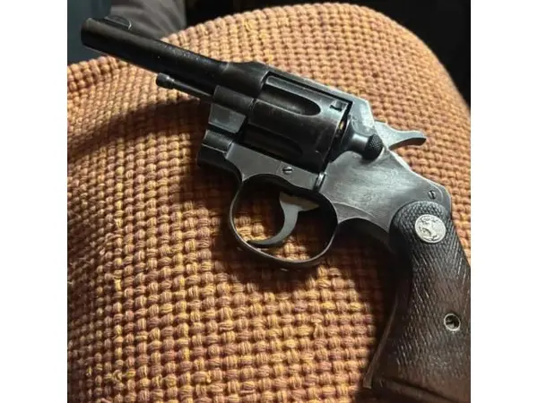 Colt official police 38