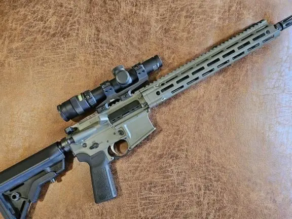 Daniel Defense DDM4V7 SLW (Deepwoods Green) w/B5 Systems furniture