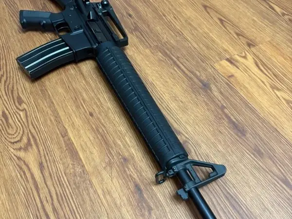 Stoner A2 with Anderson lower.