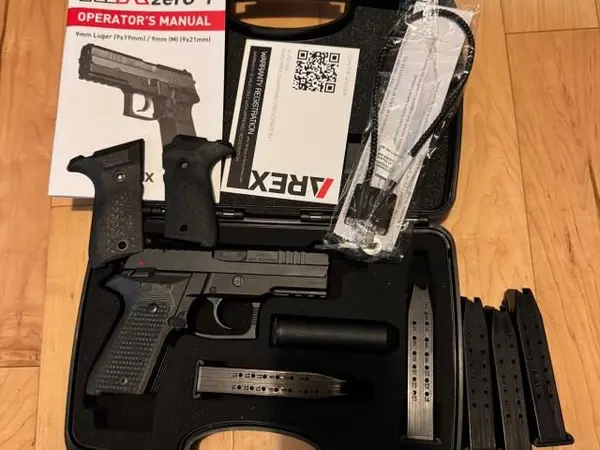 Arex Zero1 CP - Upgraded Night Sights / 5 Mags / Hogue Grips