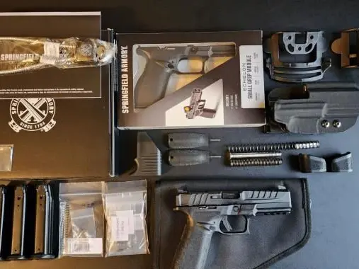 Springfield Echelon 4.5 Full Size Optic Ready 9mm + Extras