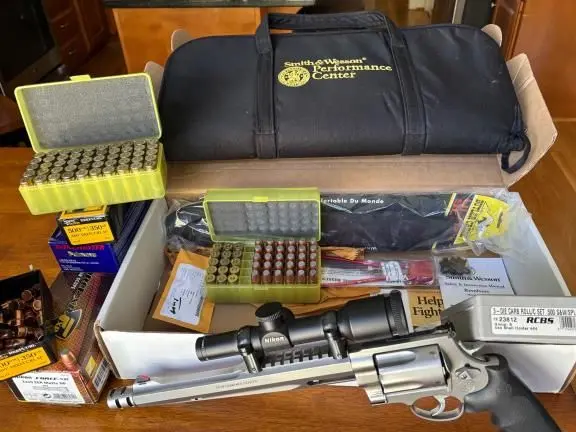 S&W PERFORMANCE CENTER 500 MAGNUM 10.5'' BARREL 5 ROUND REVOLVER