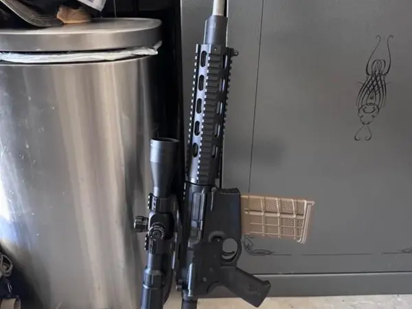 AR 10