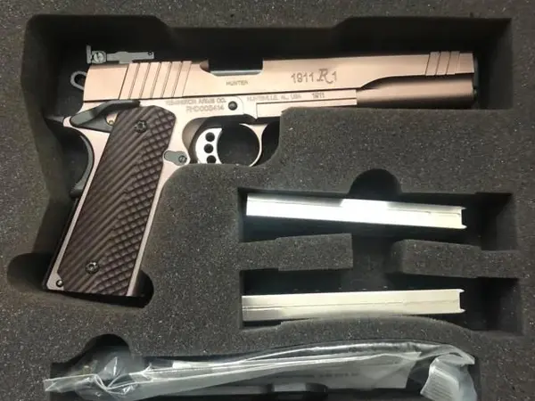 Remington R1, hunter 10 mm 6 inch 1911 long slide