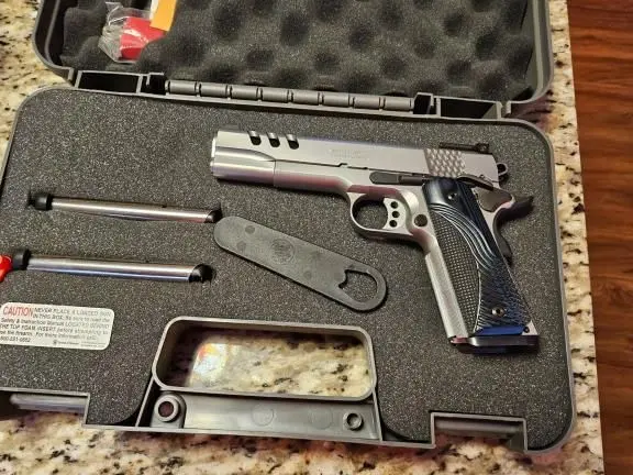 S&W Performance Center 1911