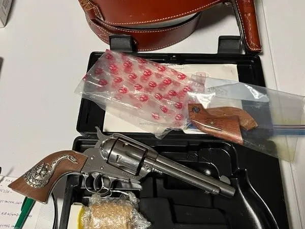 Unfired NIB Old Model Vaquero SS 45 LC