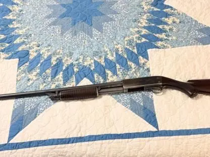 Ithaca Model 37 classic featherlight (pump)