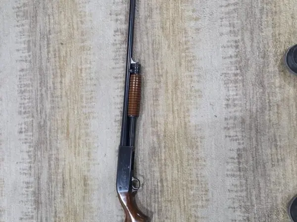 Ithaca Feathlight model 37