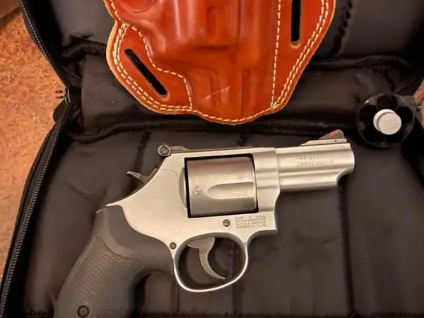 Smith & Wesson Combat Magnum Model 69