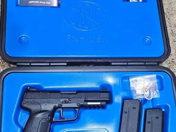 NIB FN Herstal Five seveN - 3 mags