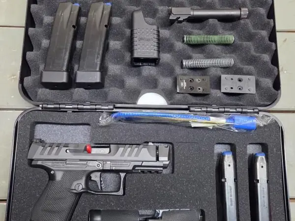 Walther PDP Pro Compact SD (w/extras)
