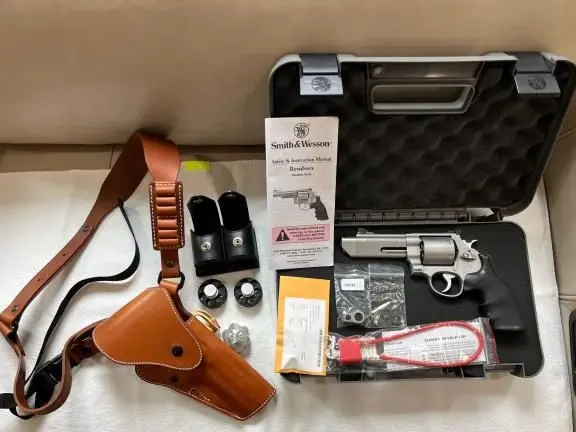 S&W 629-6 V-Comp Performance Center .44 Magnum