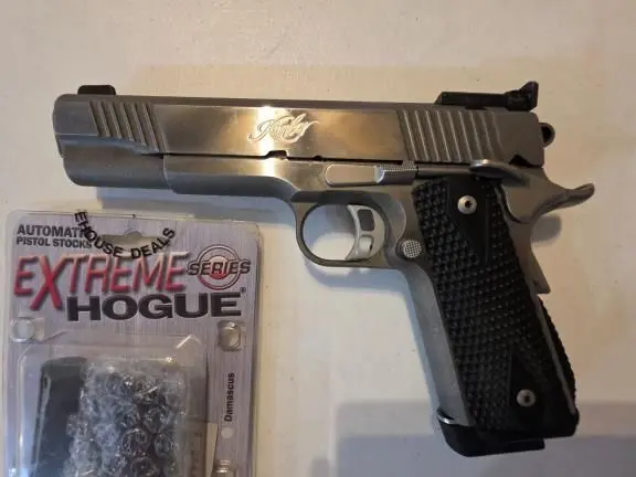 Kimber Classic Stainless Gold Match 3 mags original box new holster