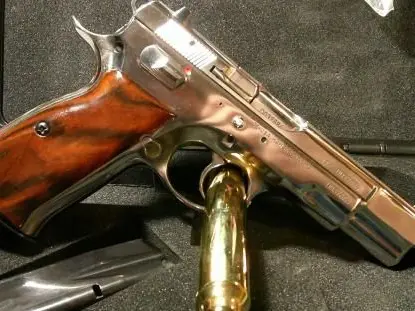 CZ 75 IN POLISHED STAINLESS STEEL