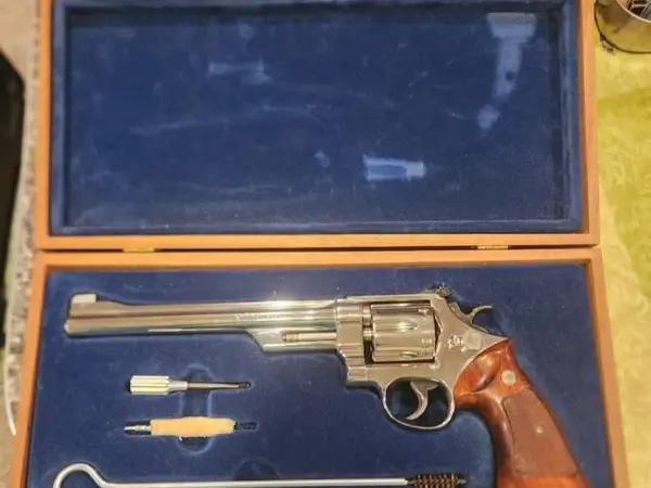 Smith & Wesson model 27-2