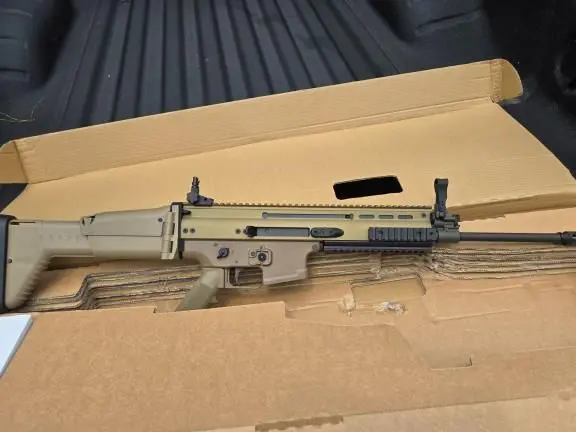 FN SCAR 16S RCH