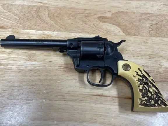 High Standard "The Marshall" 9 shot .22lr revolver, EX cond, double/single action, 5.5" bbl, made 1972, no box, $475 cash. 4o5-596-4583 in Broken Arrow