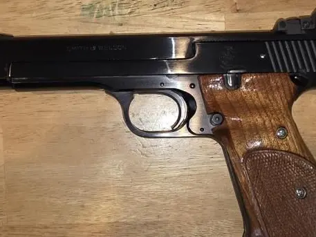 Smith & Wesson Model 41 - .22 Long Rifle