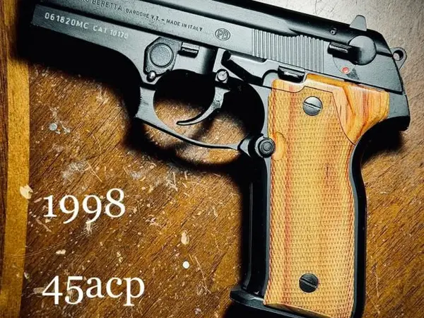 MINT BERETTA COUGAR 8045