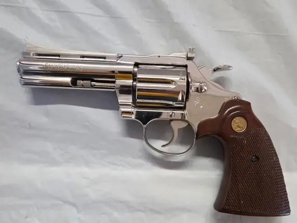 Colt Diamondback.38 nickel
