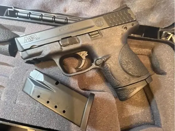 Smith & Wesson MP40c