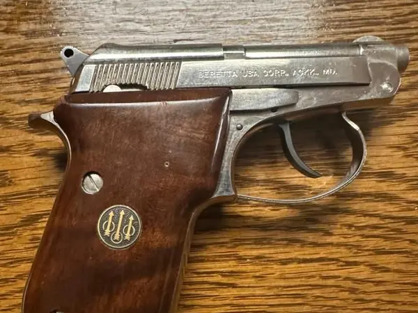 Beretta 25acp nickel w original box