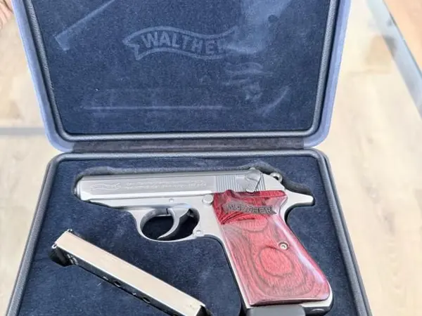 Walther PPK-S stainless .380 w two 7 rd magazines