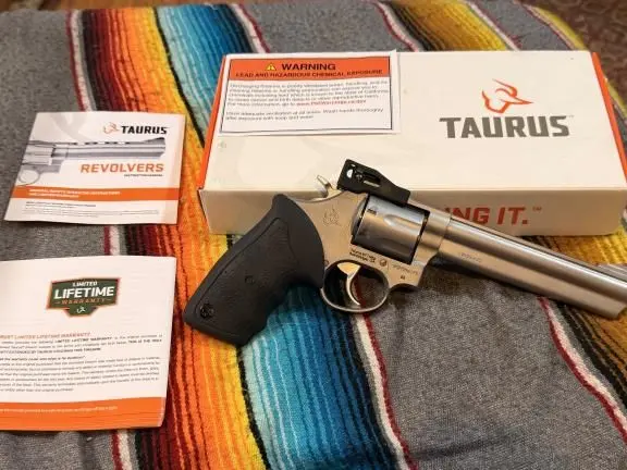 *price drop* Taurus Model 66 357/38spl 7-Shot