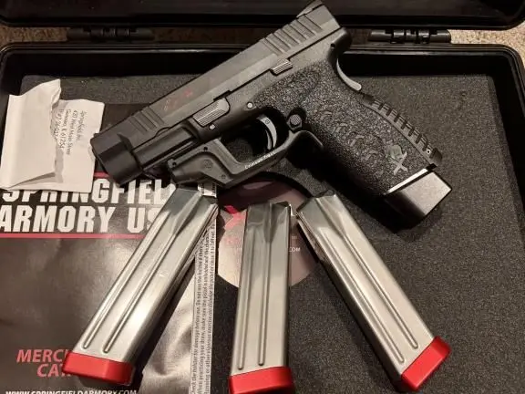 Springfield XD-M 9mm 4" – Upgraded Trigger, Crimson Trace Laser & 4 Magazines