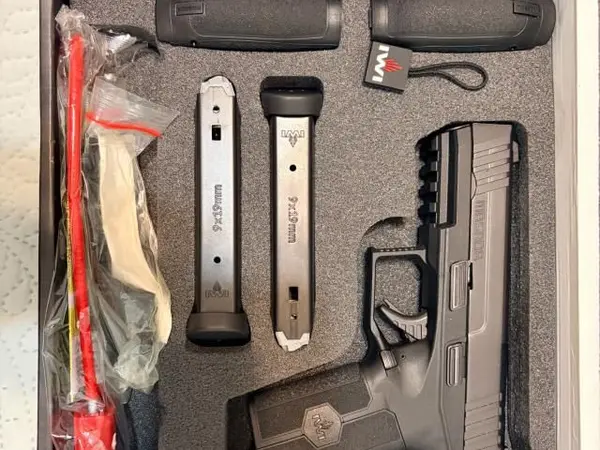 IWI Masada, 9mm