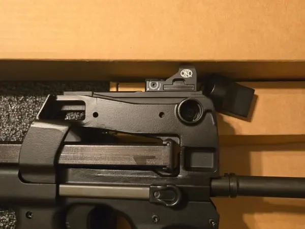 FN PS90 WITH FACTORY OPTIC