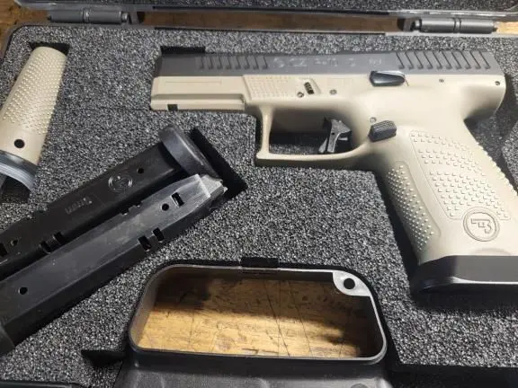 CZ P-10 C