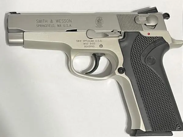 Smith & Wesson model 910S