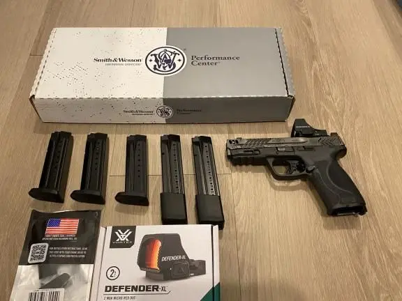 S&W M&P 2.0 Carry Comp Performance Center Full Size
