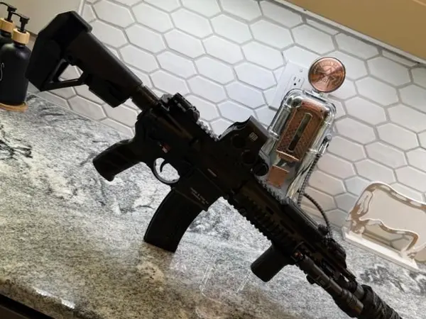 HK MR556a4