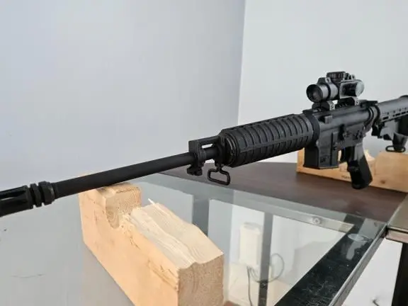Bushmaster XM15-E2S 5.56 NATO AR-15 Style Semi-Auto Rifle with Optics - Good Condition