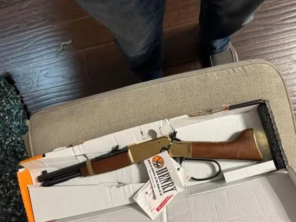 NEW Henry Big Boy 357 mag/.38 spl side gate mares leg