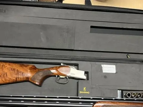 Browning 825 Sporting 32” 12GA