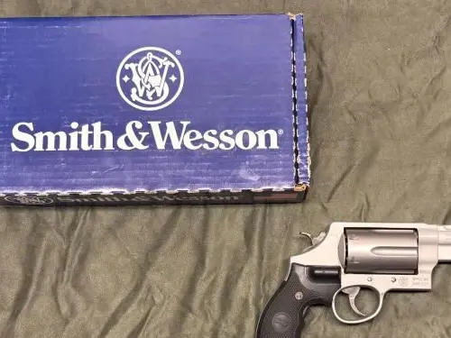 Smith & Wesson Governor .45Colt/.45ACP/.410 GA – Silver Matte Finish (Original Box Included)
