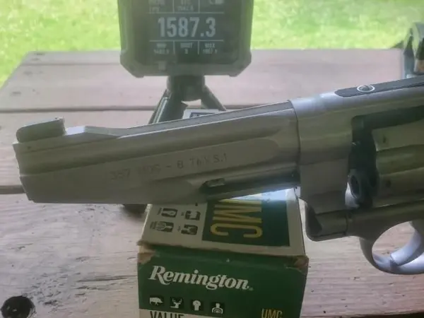 Smith & Wesson 627-5 Performance Center 8 Shot 357 Magnum Combat Revolver