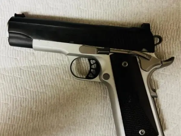 1911 Springfield Ronin Commander