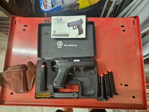 Early Import IMI Baby Desert Eagle 40 w/ extras