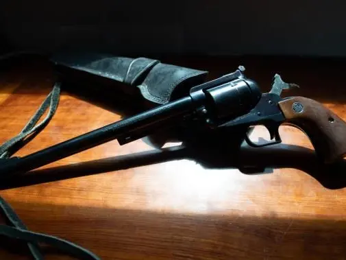 Ruger Super Blackhawk 44 Magnum with Leather holster